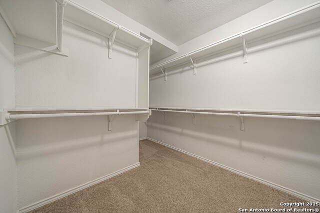 Listing photo id 17 for 7350 Sky Blue