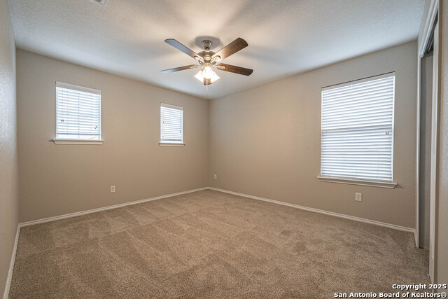 Listing photo id 21 for 7350 Sky Blue