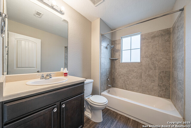 Listing photo id 23 for 7350 Sky Blue