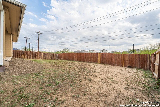 Listing photo id 29 for 7350 Sky Blue