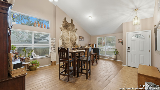 Image 3 of 41 For 9335 Overland Way