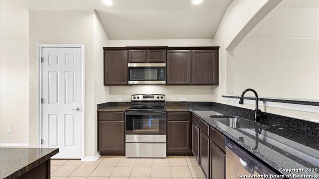 Image 6 of 25 For 7411 Hazel  