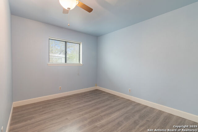 Image 10 of 17 For 800 Brooks Ave