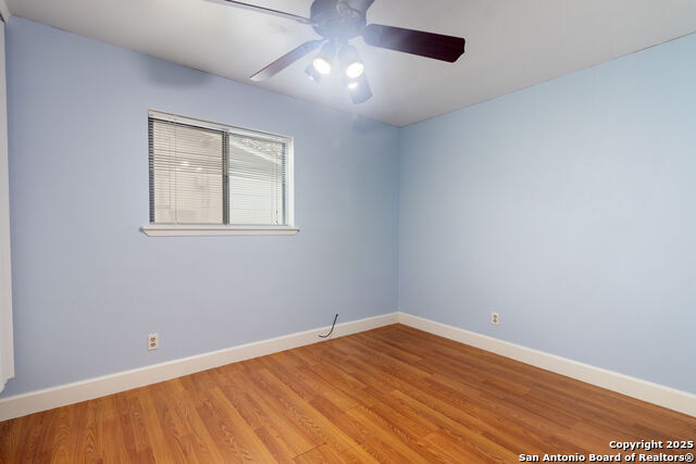 Image 9 of 17 For 800 Brooks Ave