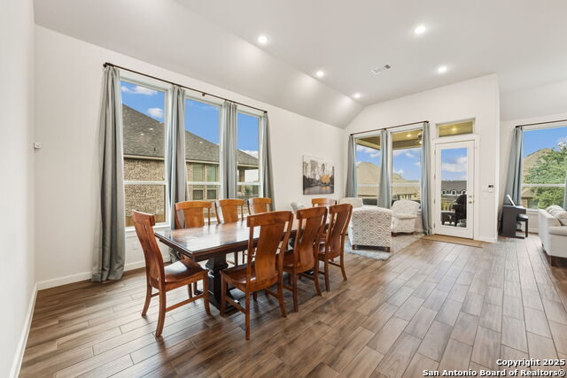 Image 18 of 44 For 120 Quiet Oak