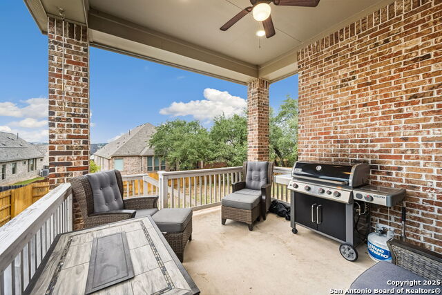 Image 32 of 44 For 120 Quiet Oak