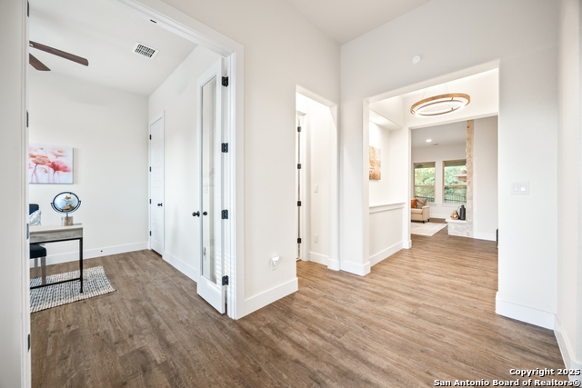 Image 14 of 63 For 1015 Broken Spoke