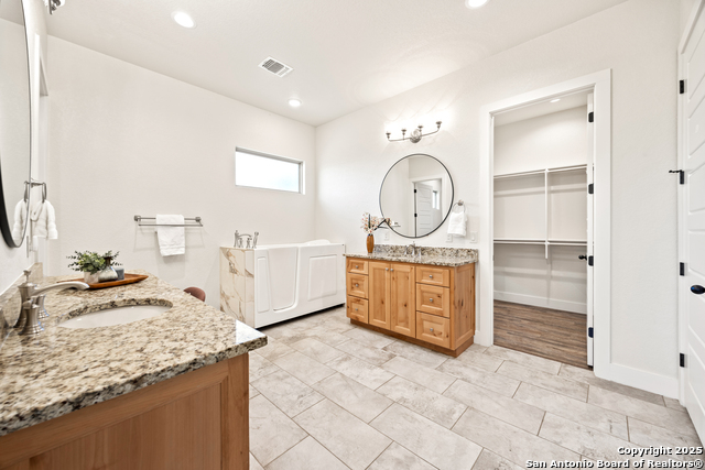 Image 33 of 63 For 1015 Broken Spoke