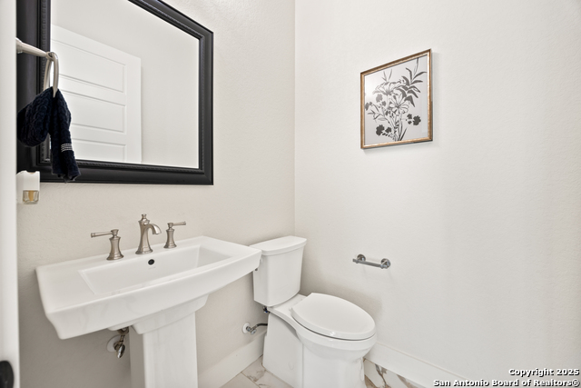 Image 45 of 63 For 1015 Broken Spoke