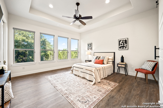 Image 5 of 63 For 1015 Broken Spoke