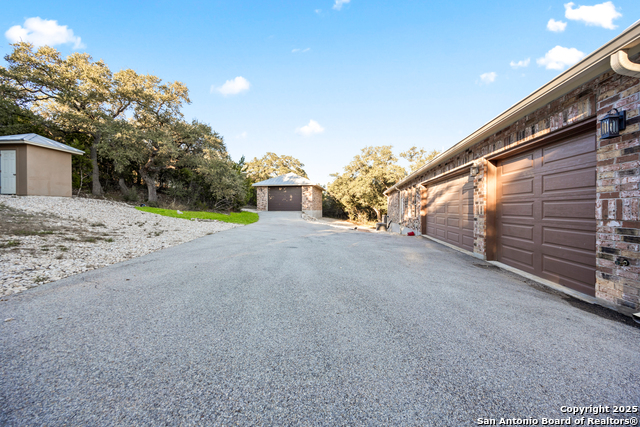 Image 9 of 63 For 1015 Broken Spoke