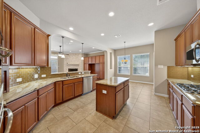 Image 19 of 34 For 226 Hamburg  