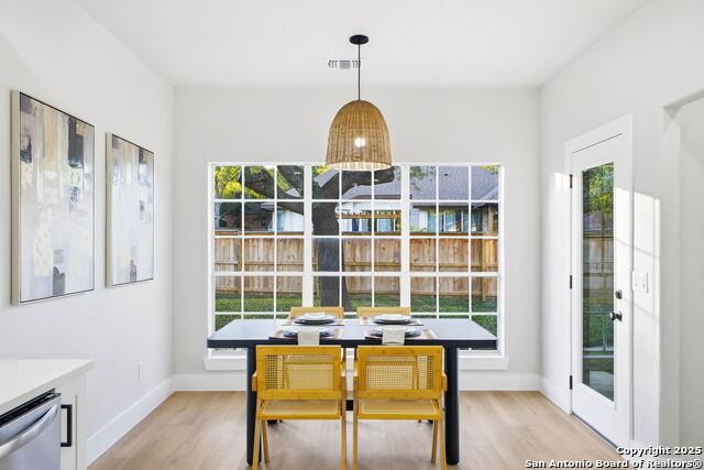 Image 17 of 35 For 13319 Overglen