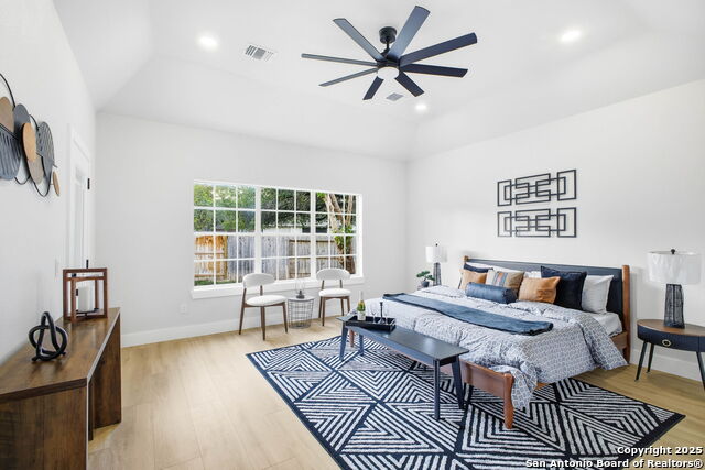 Image 23 of 35 For 13319 Overglen