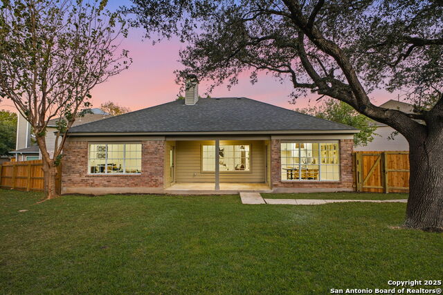 Image 33 of 35 For 13319 Overglen