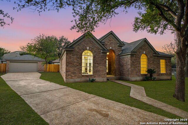 Image 4 of 35 For 13319 Overglen