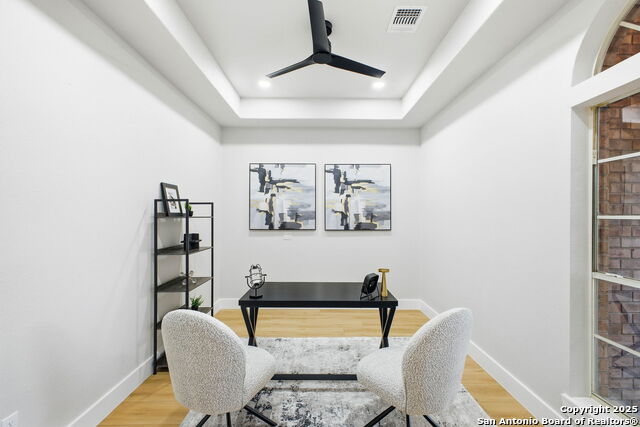 Image 8 of 35 For 13319 Overglen