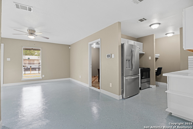 Image 12 of 25 For 5728 Harefield