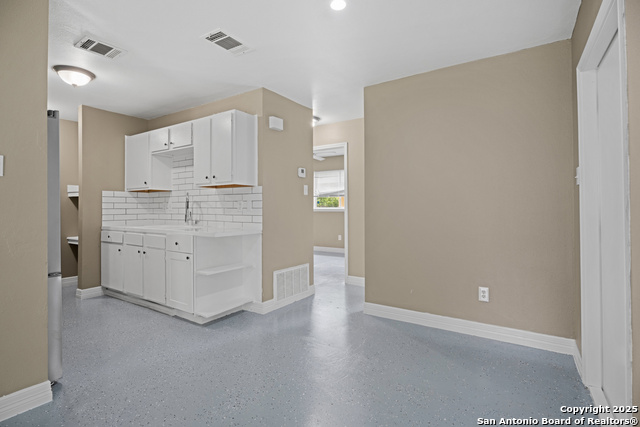 Image 13 of 25 For 5728 Harefield