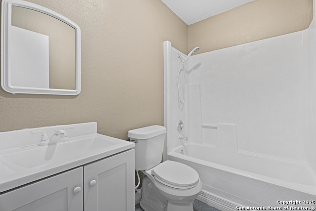 Image 18 of 25 For 5728 Harefield