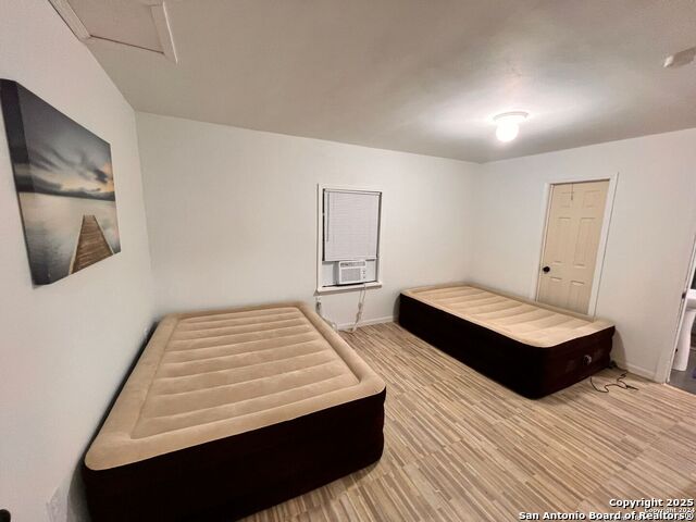 Image 5 of 11 For 444 Taft Blvd  B