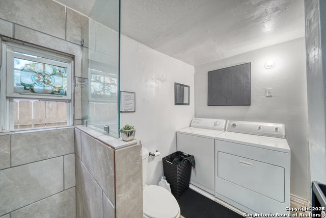 Image 6 of 11 For 444 Taft Blvd  B