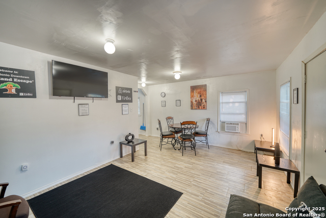 Image 7 of 11 For 444 Taft Blvd  B