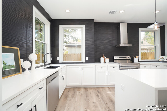 Image 11 of 50 For 419 N Mesquite St