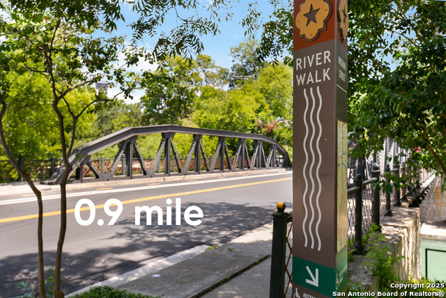 Image 40 of 50 For 419 N Mesquite St