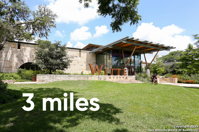 Image 20 of 21 For 419 N Mesquite St  2