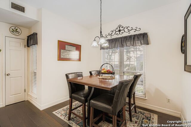 Image 10 of 21 For 11839 Parliament  2013