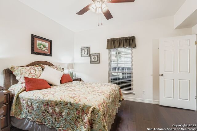 Image 15 of 21 For 11839 Parliament  2013