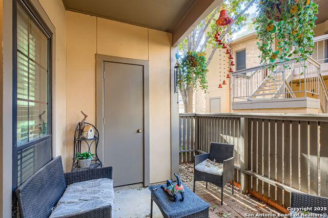 Image 19 of 21 For 11839 Parliament  2013