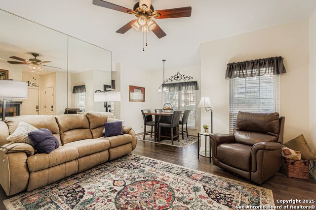 Image 6 of 21 For 11839 Parliament  2013