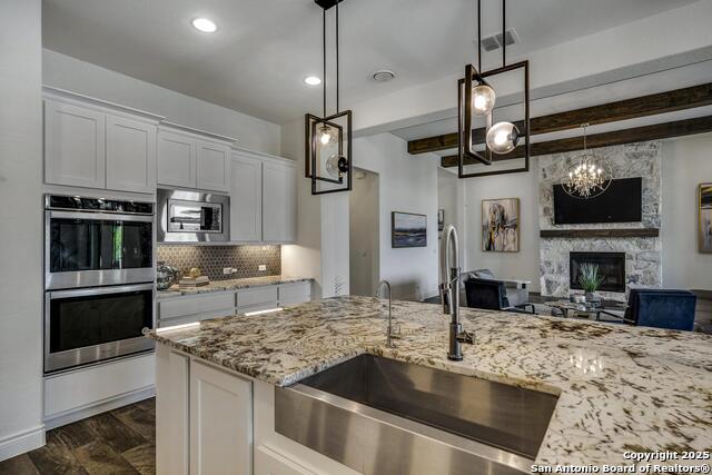 Image 11 of 51 For 982 Belle Oaks