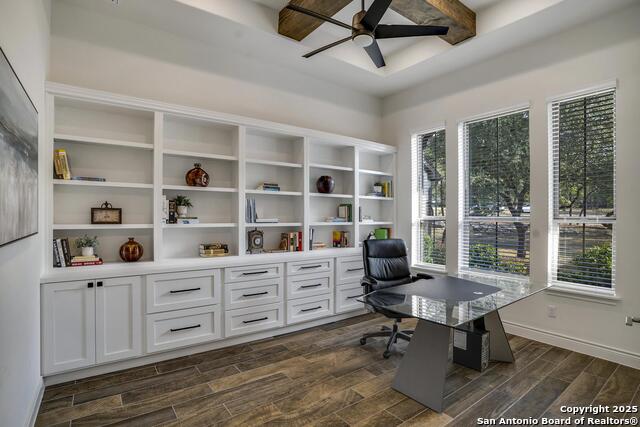 Image 22 of 51 For 982 Belle Oaks