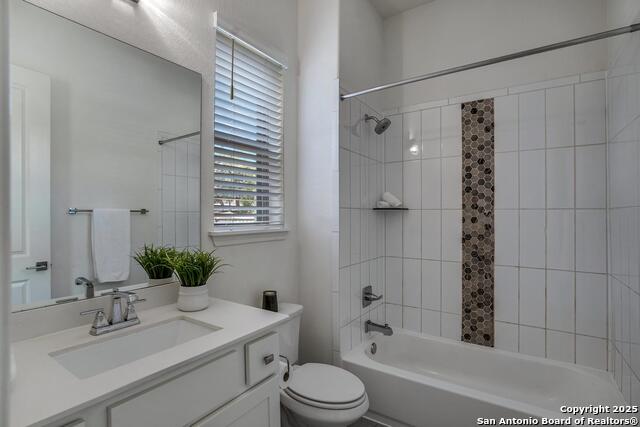 Image 27 of 51 For 982 Belle Oaks