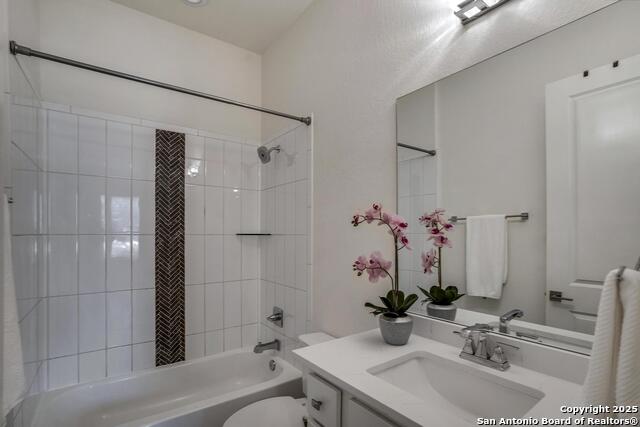 Image 29 of 51 For 982 Belle Oaks