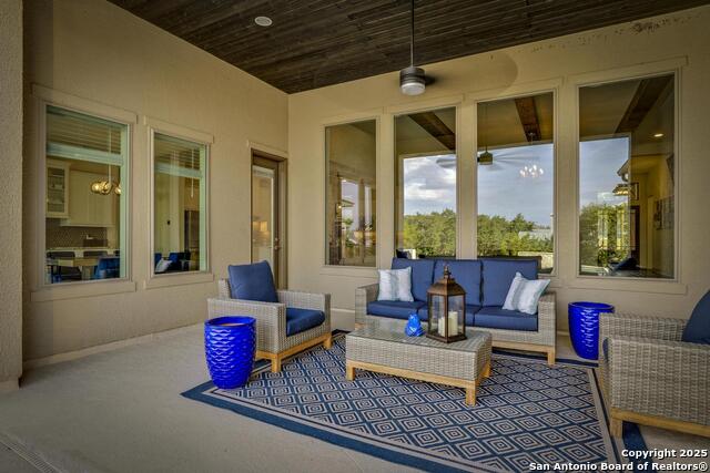 Image 33 of 51 For 982 Belle Oaks