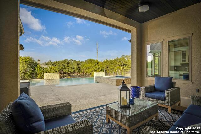 Image 34 of 51 For 982 Belle Oaks