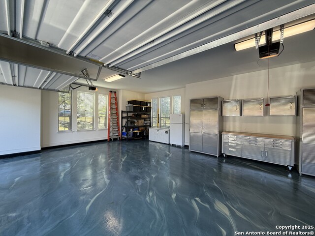 Image 38 of 51 For 982 Belle Oaks