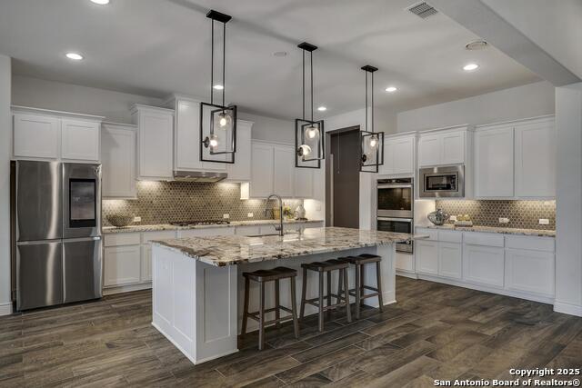 Image 9 of 51 For 982 Belle Oaks