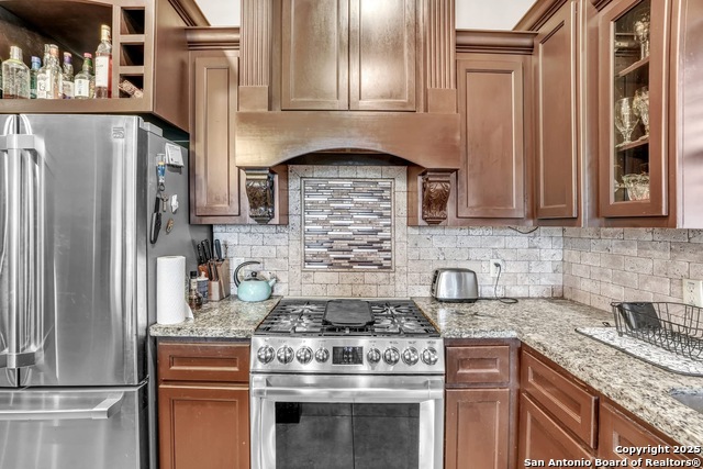 Image 15 of 34 For 317 Altozano Dr