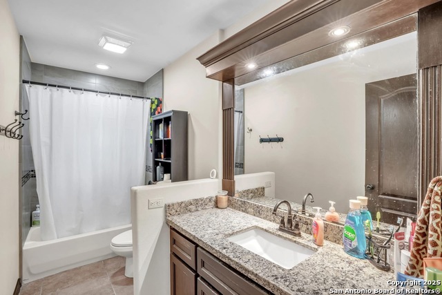 Image 26 of 34 For 317 Altozano Dr