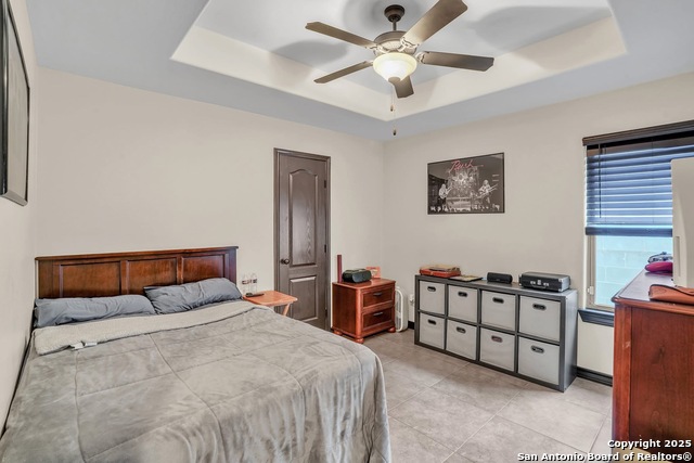 Image 27 of 34 For 317 Altozano Dr