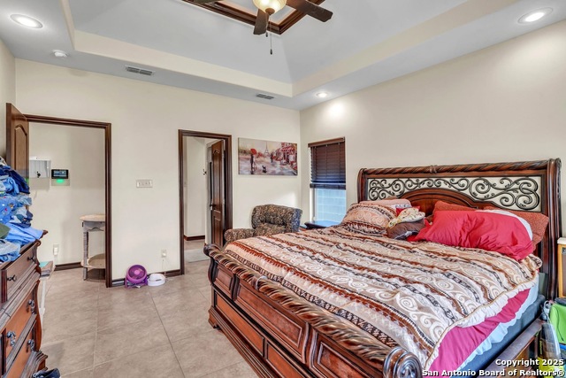 Image 8 of 34 For 317 Altozano Dr