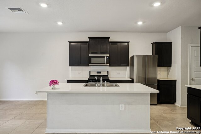 Image 7 of 44 For 6806 Prue Rd 27