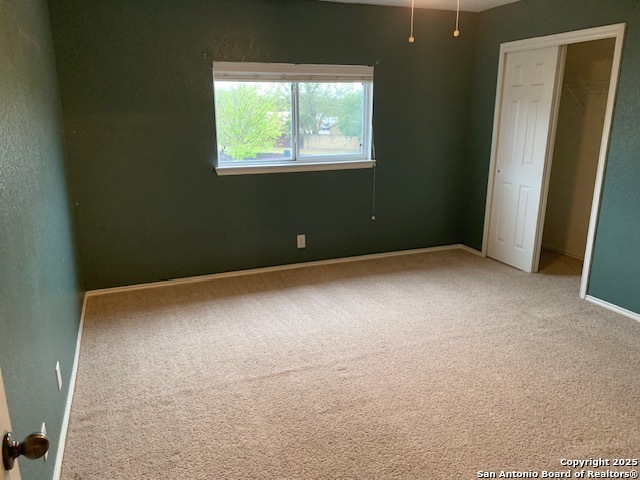 Image 15 of 21 For 160 Latigo Lane 187