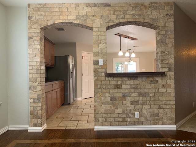 Image 4 of 21 For 160 Latigo Lane 187