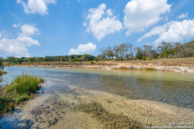 Image 31 of 39 For 701 Riverbend Blvd.